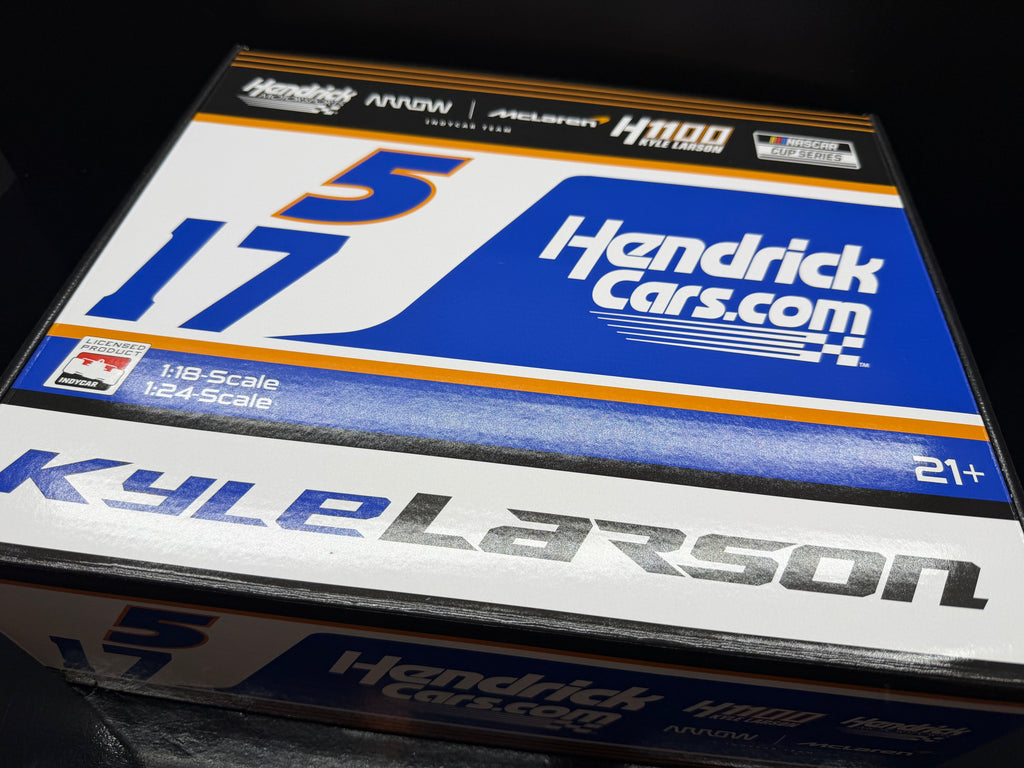2025 Kyle Larson 1:24 & 1:18 Indycar H1100 HendrickCars.com Diecast 2-Pack Set