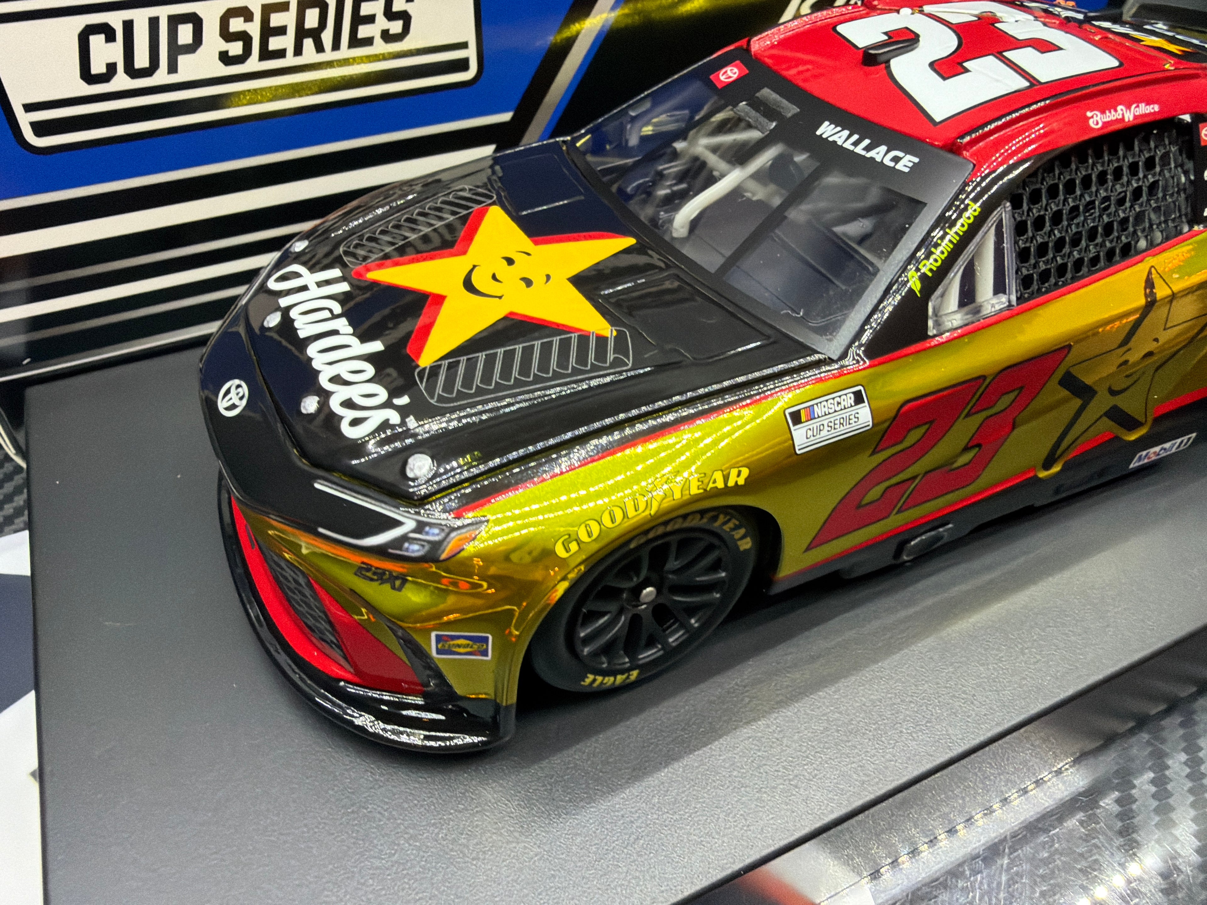 2026 Bubba Wallace 1:24 Hardee’s COLOR CHROME Diecast