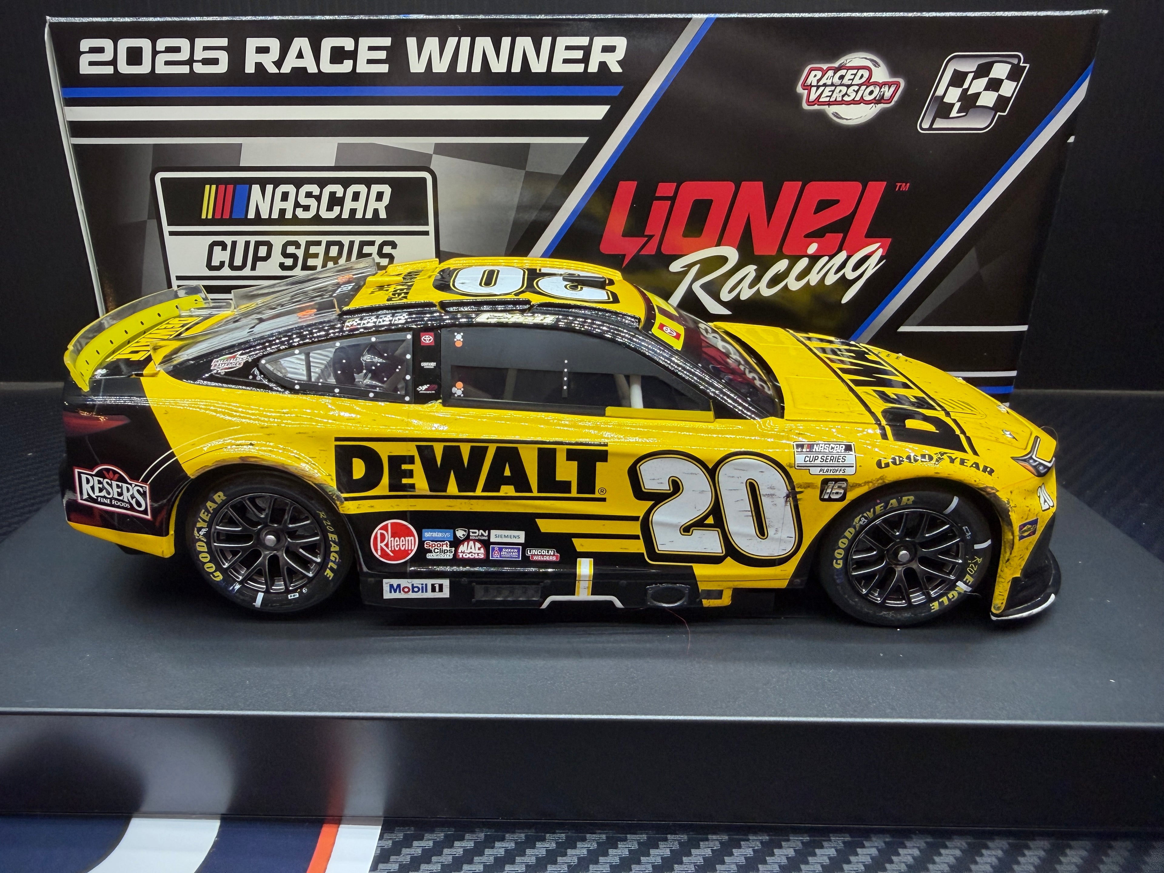2025 Christopher Bell 1:24 DeWalt Bristol Race Win Diecast