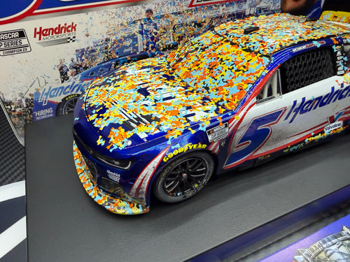 2025 Kyle Larson 1:24 HendrickCars.com Cup Champion Phoenix Raced Version COLOR CHROME Diecast