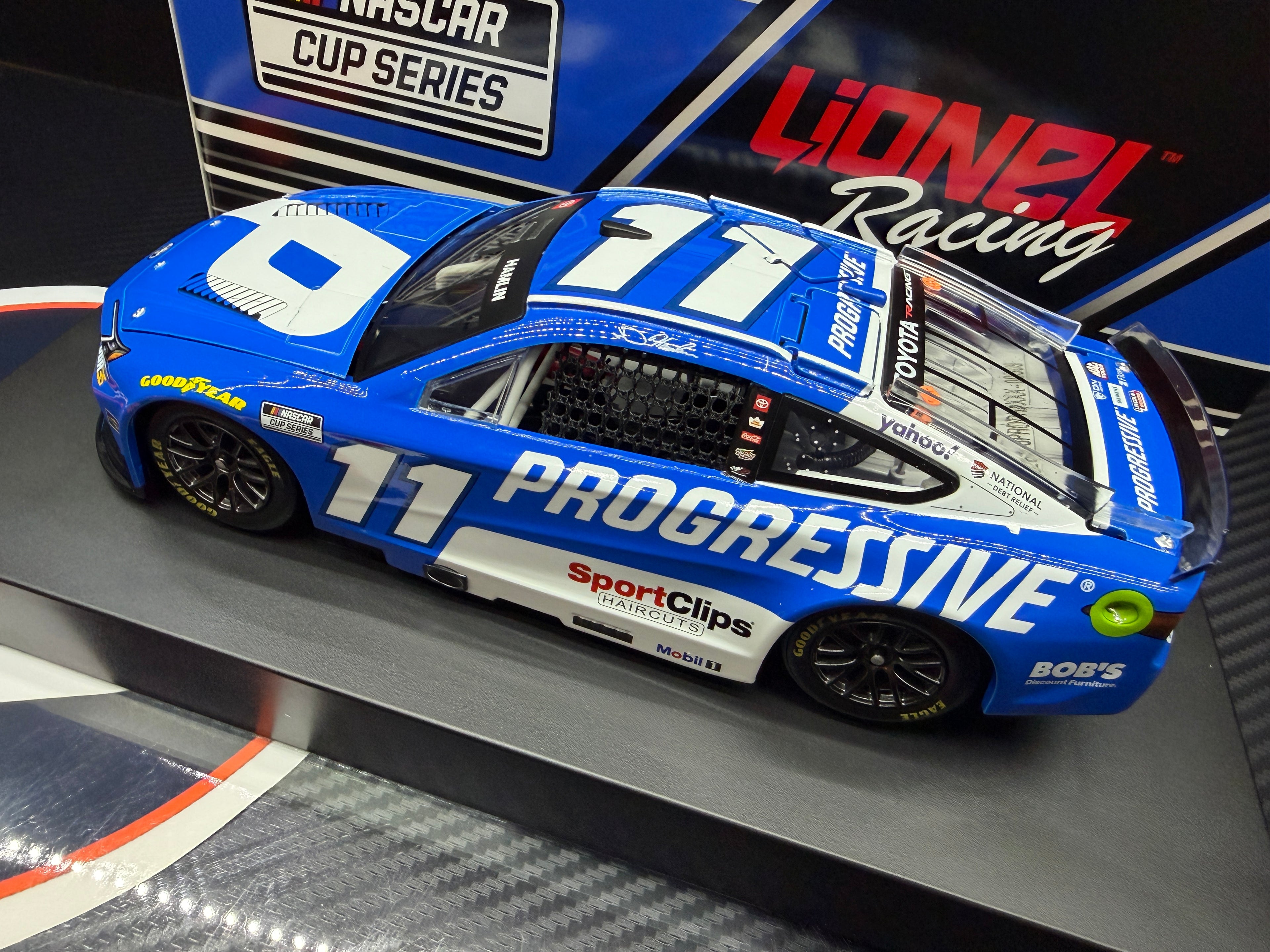2026 Denny Hamlin 1:24 Progressive Diecast