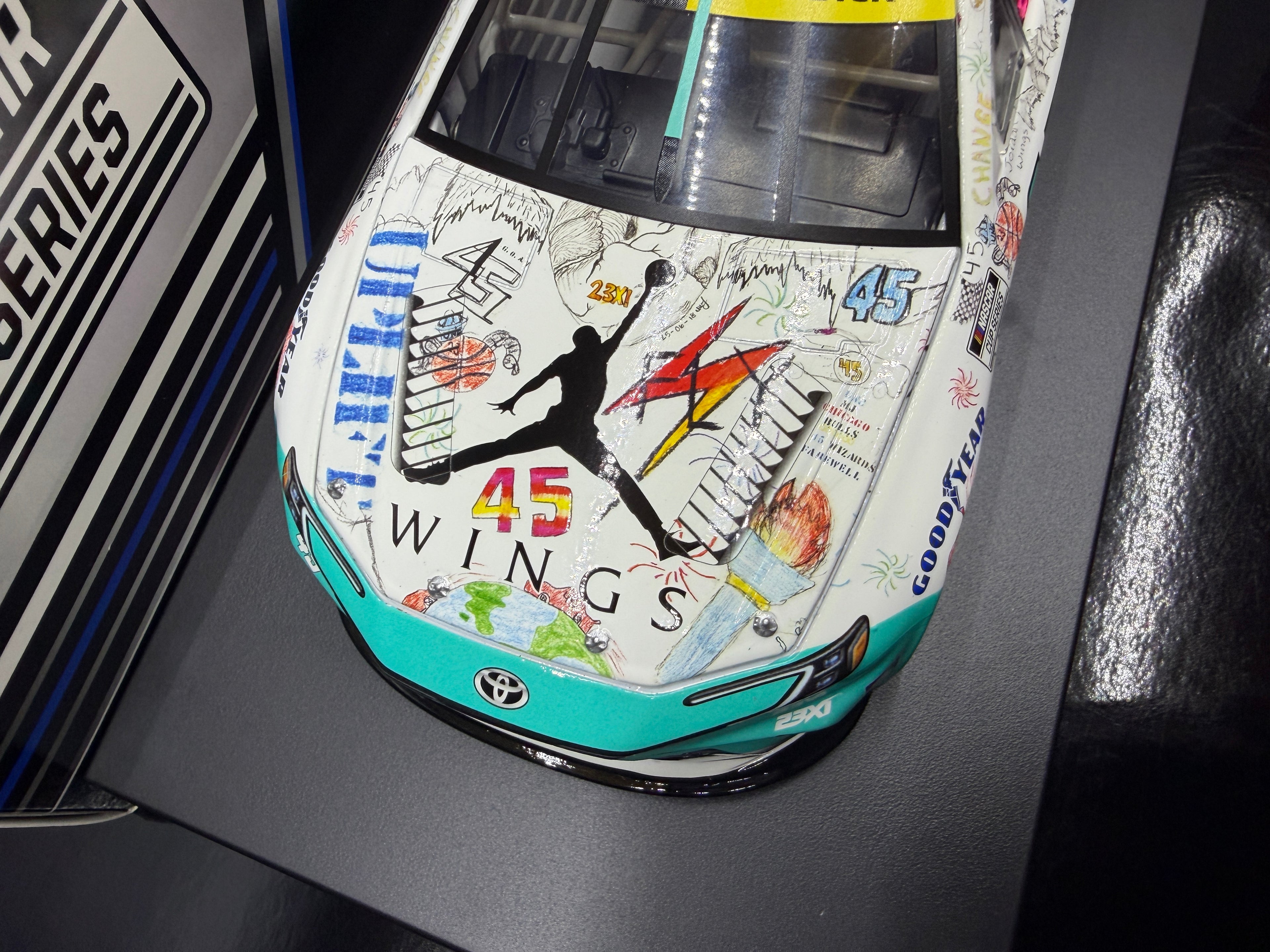 2025 Tyler Reddick 1:24 Jordan Brand “10 Wings” Charlotte Diecast