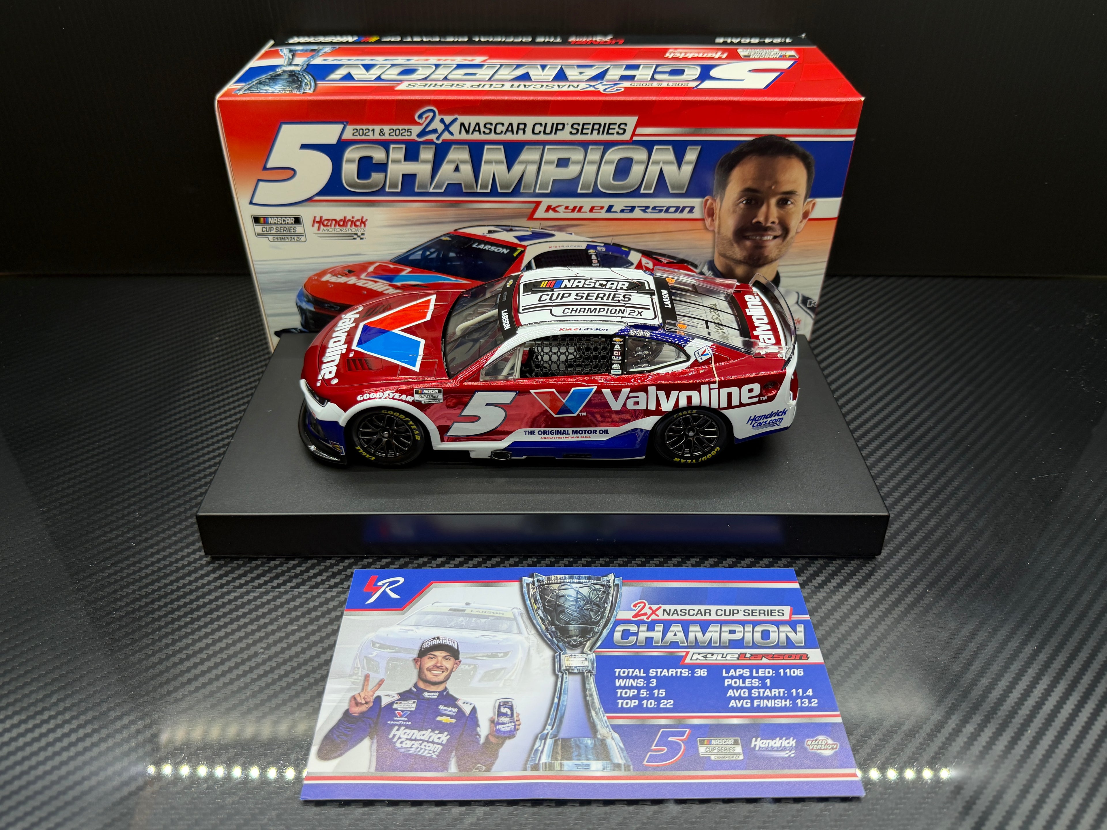 2025 Kyle Larson 1:24 Valvoline Champion COLOR CHROME Diecast