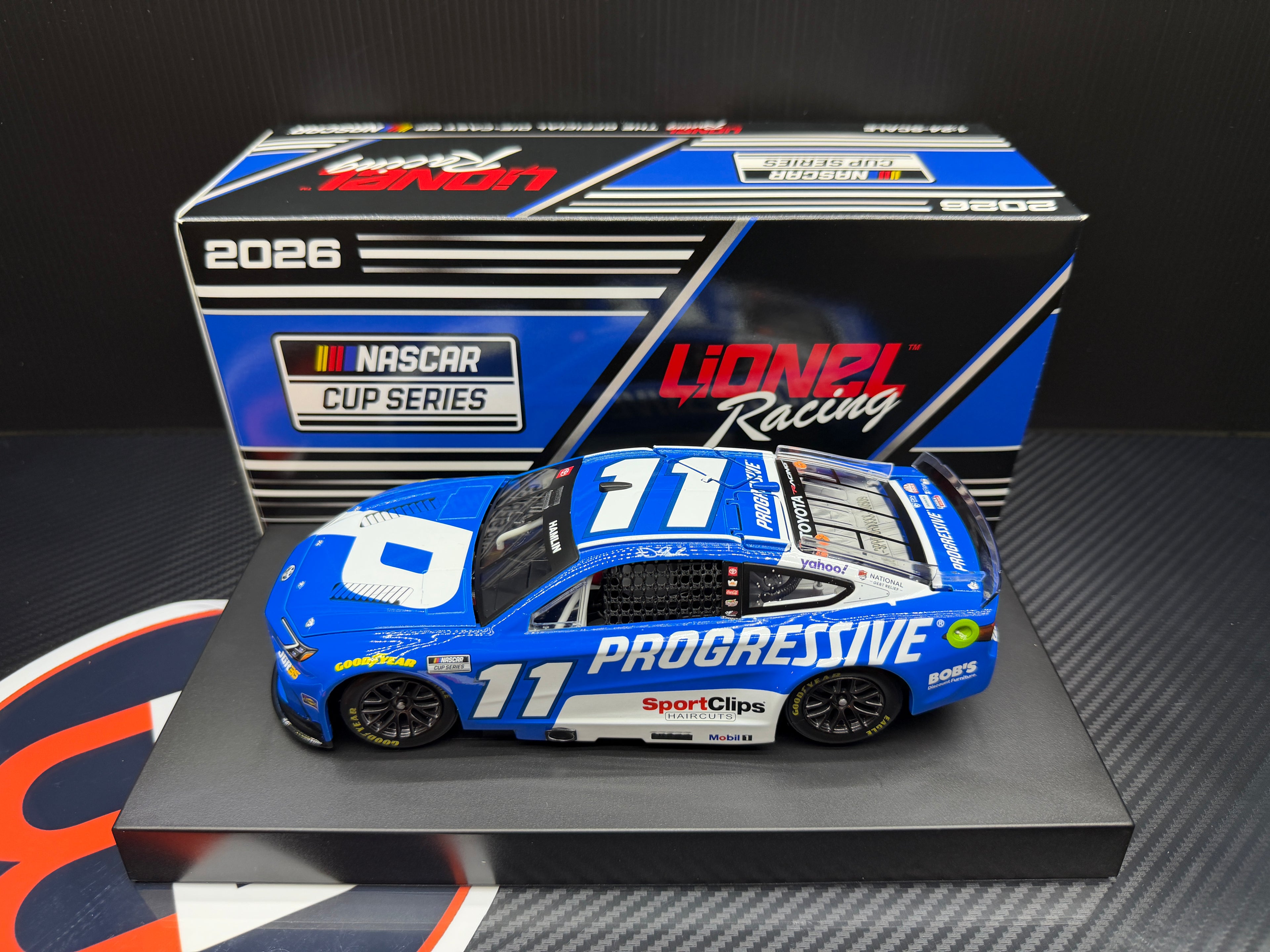 2026 Denny Hamlin 1:24 Progressive Diecast