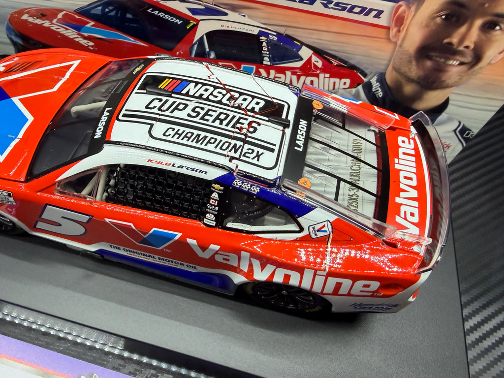2025 Kyle Larson 1:24 Valvoline Champion Diecast