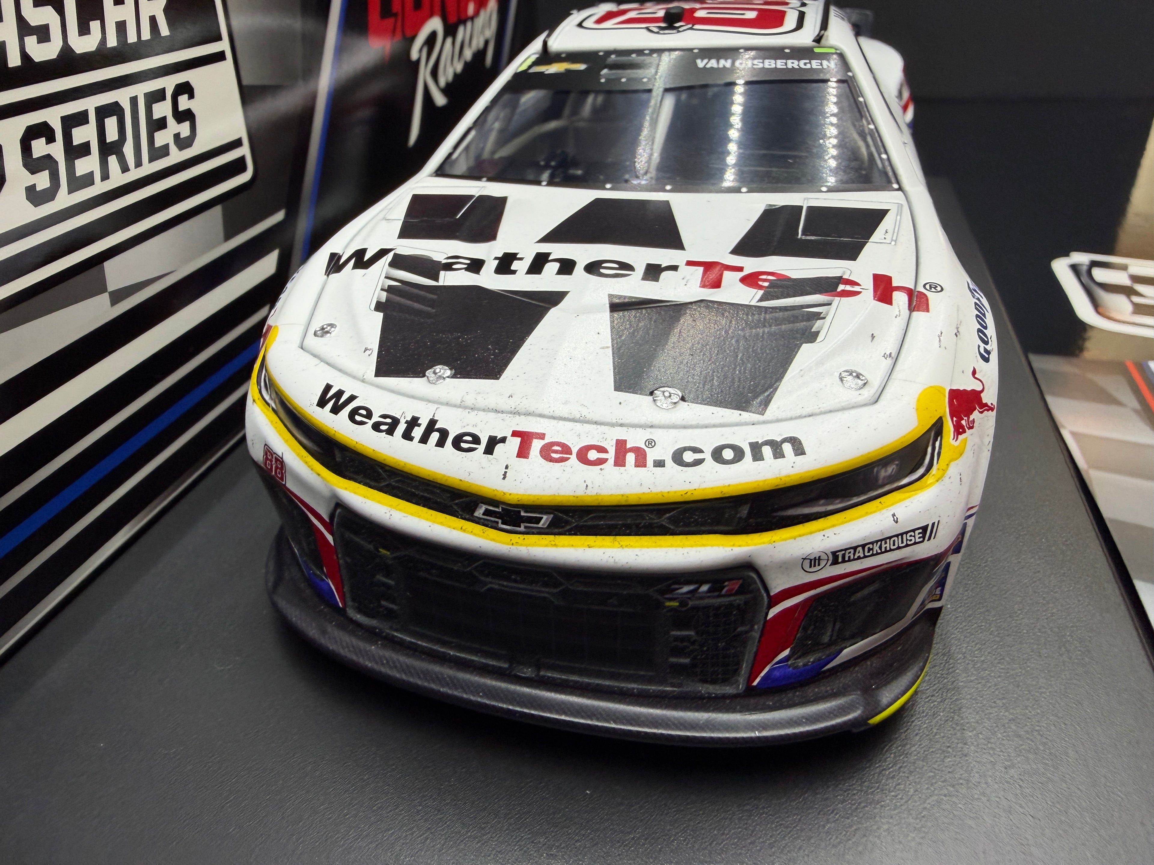 2025 Shane van Gisbergen 1:24 WeatherTech Chicago Street Course Race Win Diecast