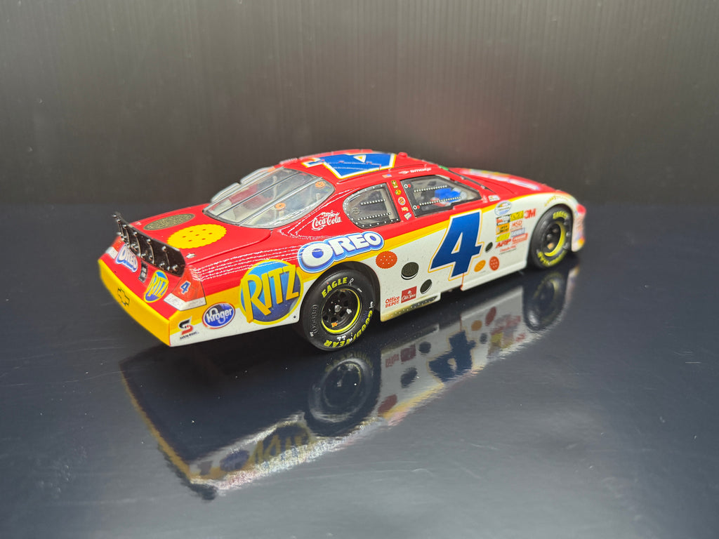 2010 Tony Stewart 1:24 Oreo / Ritz Daytona Race Win Diecast