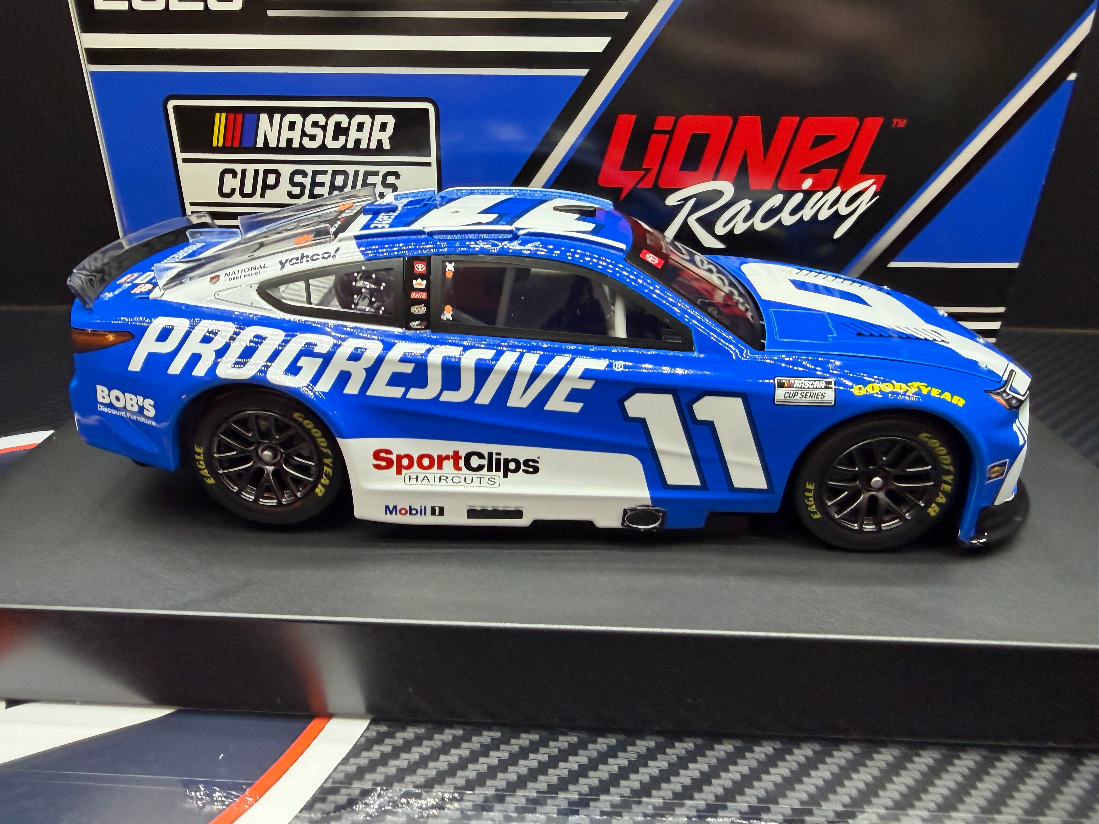 2026 Denny Hamlin 1:24 Progressive Diecast