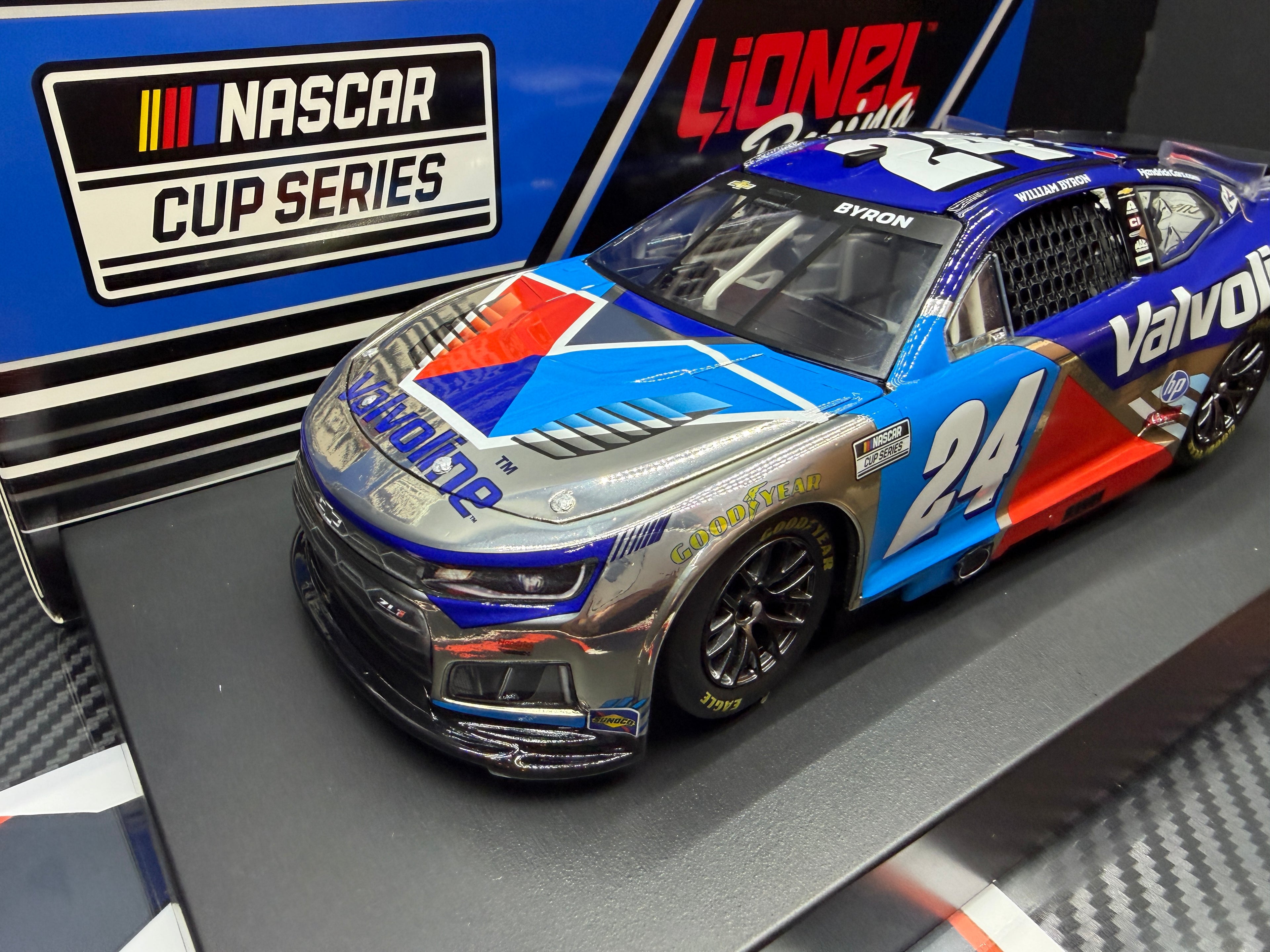 2026 William Byron 1:24 Valvoline COLOR CHROME NASCAR Diecast
