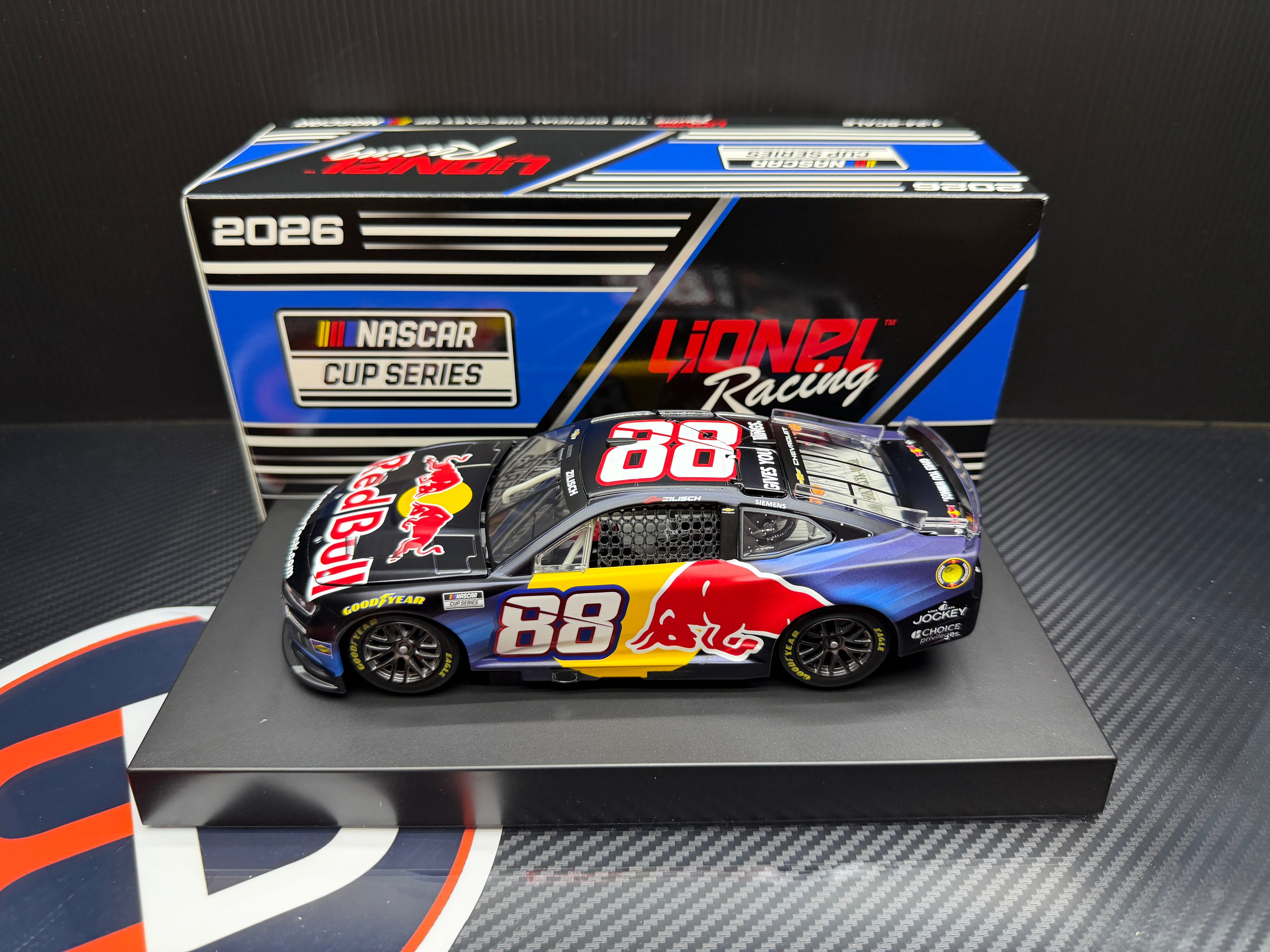 2026 Connor Zilisch 1:24 Red Bull COLOR CHROME NASCAR Diecast