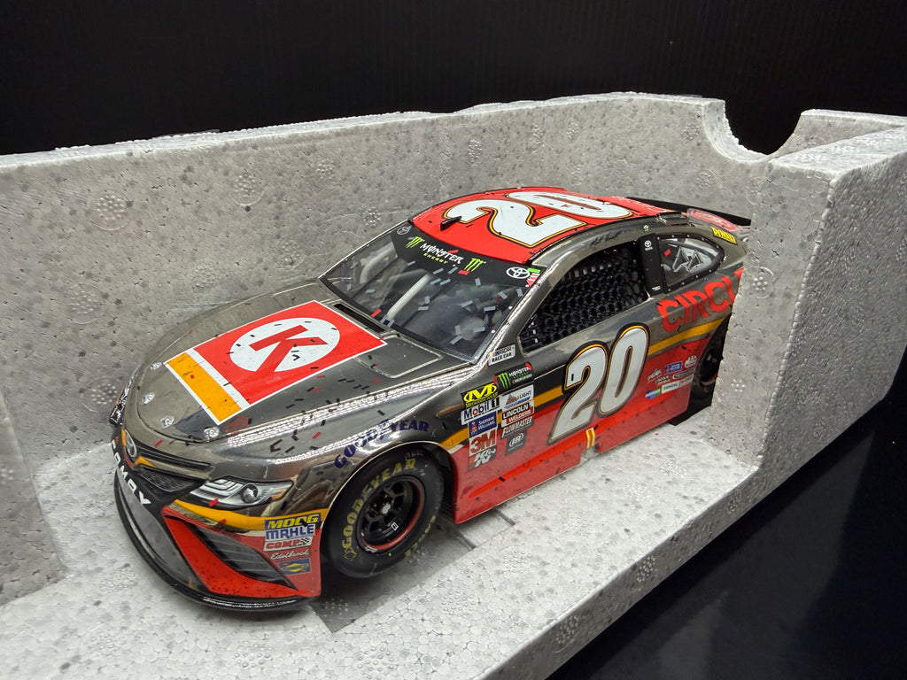 2017 Matt Kenseth 1:24 Circle K Phoenix Race Win Diecast (Color Chrome)