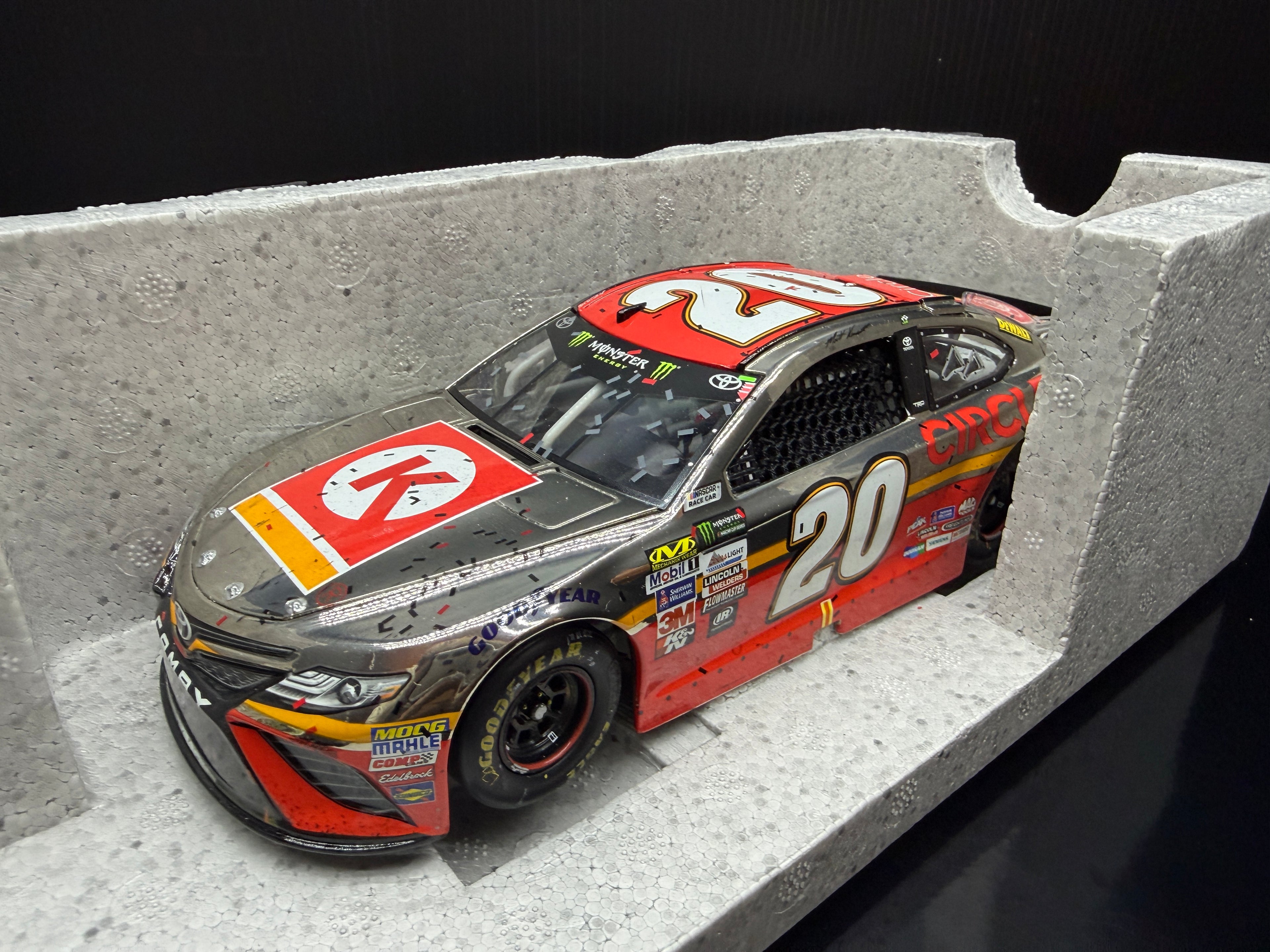 2017 Matt Kenseth 1:24 Circle K Phoenix Race Win Diecast (Color Chrome)