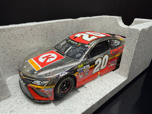 2017 Matt Kenseth 1:24 Circle K Phoenix Race Win Diecast (Color Chrome)