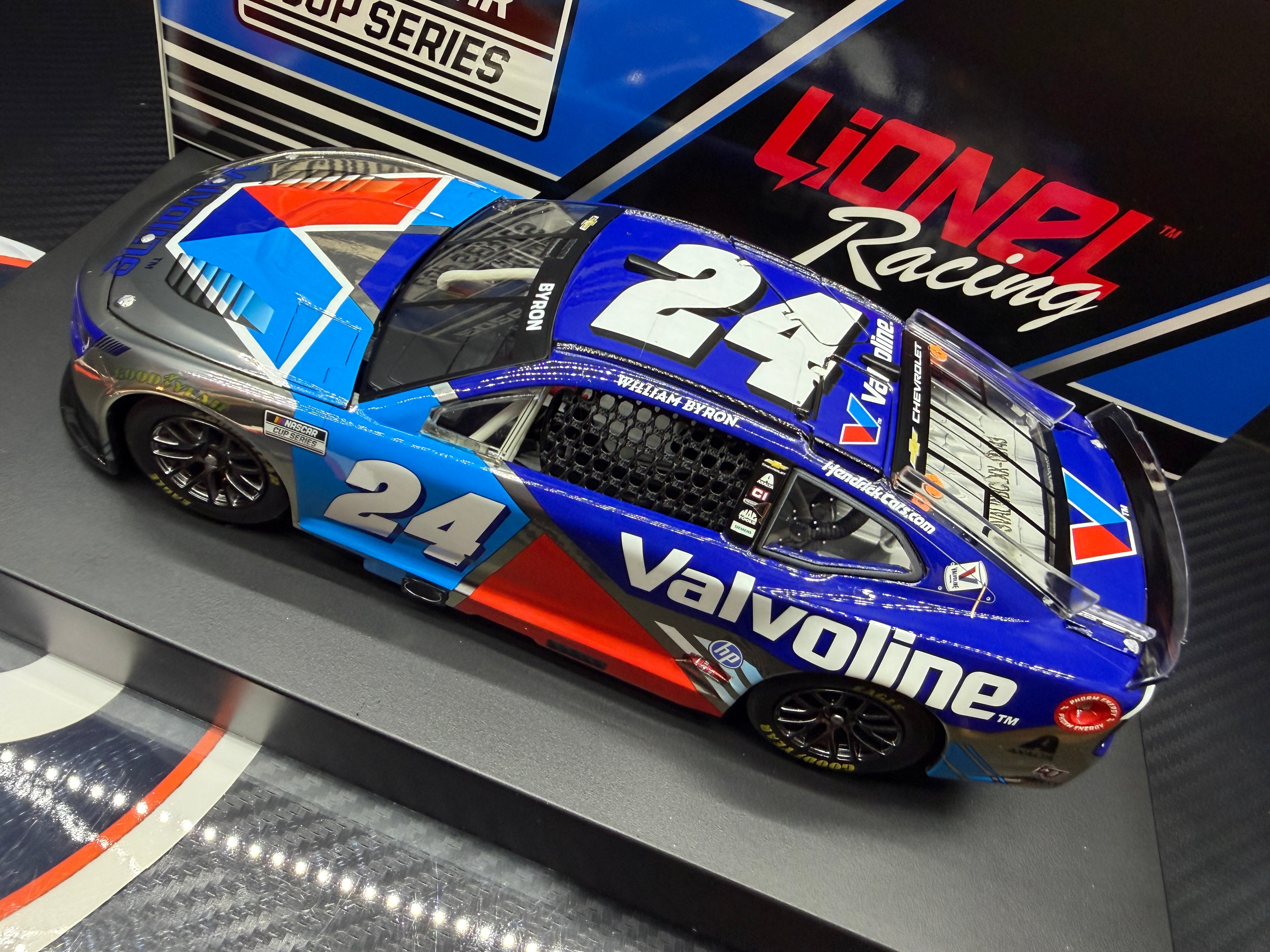 2026 William Byron 1:24 Valvoline COLOR CHROME NASCAR Diecast
