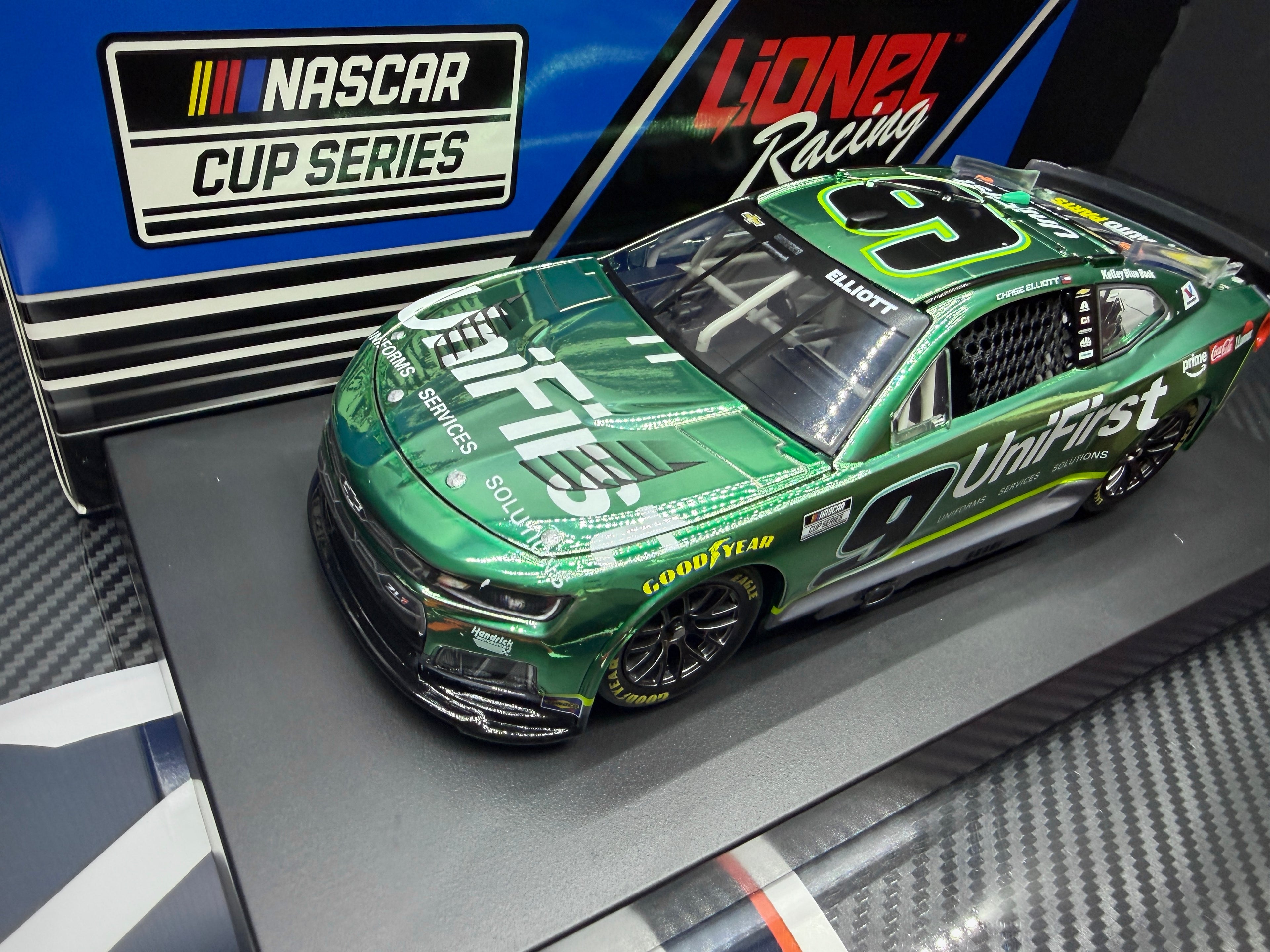2026 Chase Elliott 1:24 UniFirst COLOR CHROME Diecast