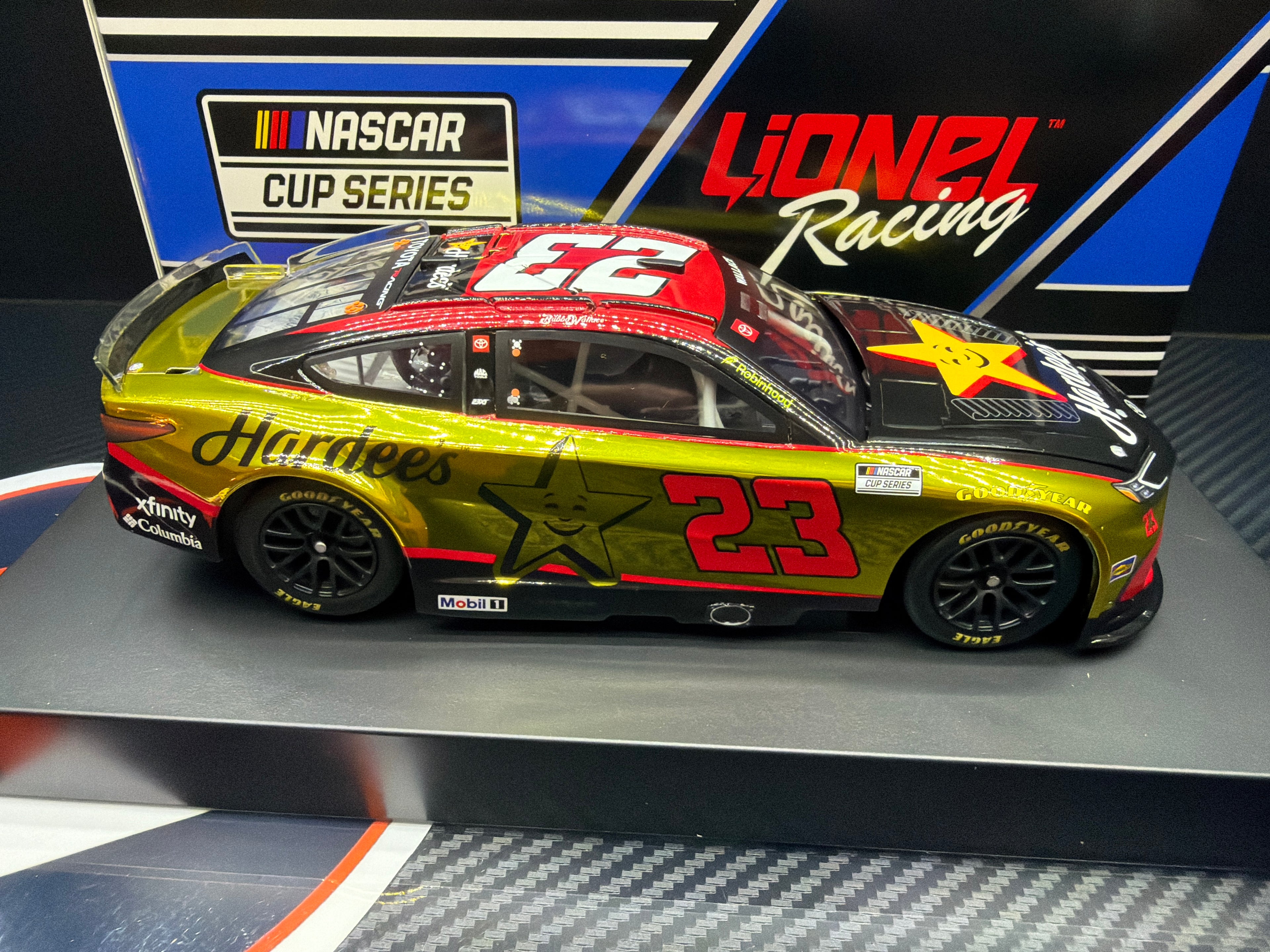 2026 Bubba Wallace 1:24 Hardee’s COLOR CHROME Diecast