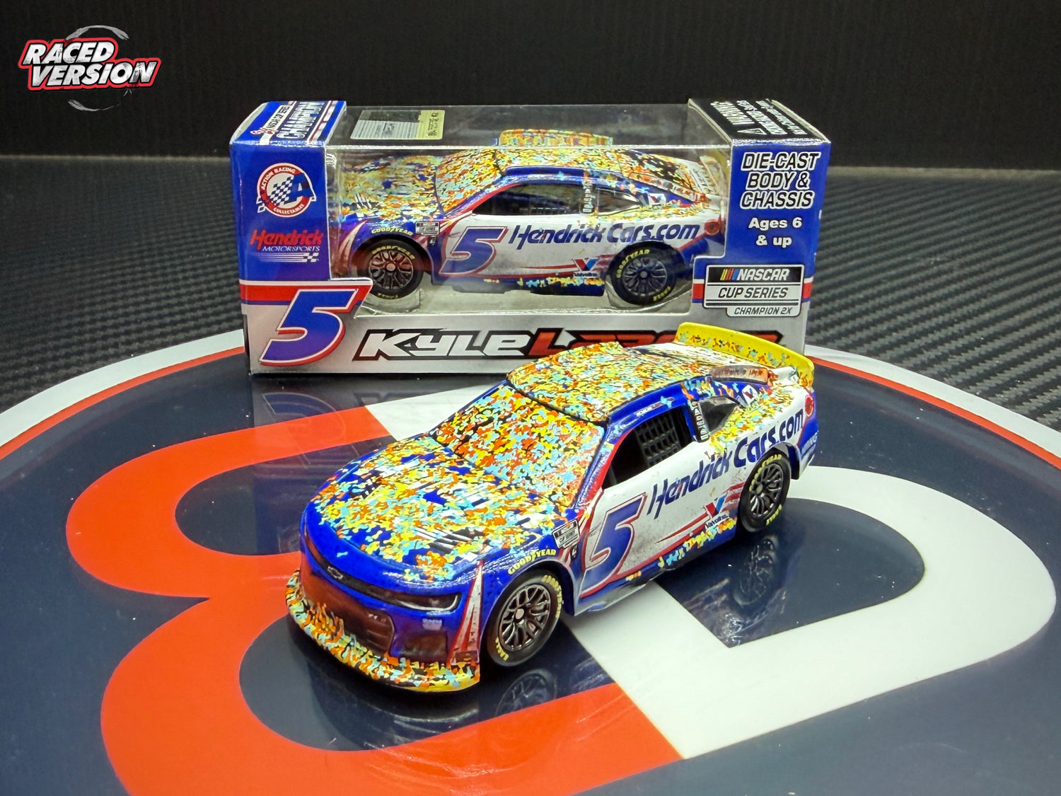 2025 Kyle Larson 1:64 HendrickCars Cup Champion Phoenix Raced Version Diecast
