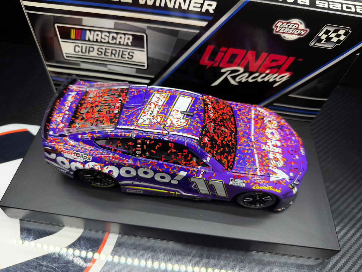 2025 Denny Hamlin 1:24 Yahoo! Michigan Race Win Diecast