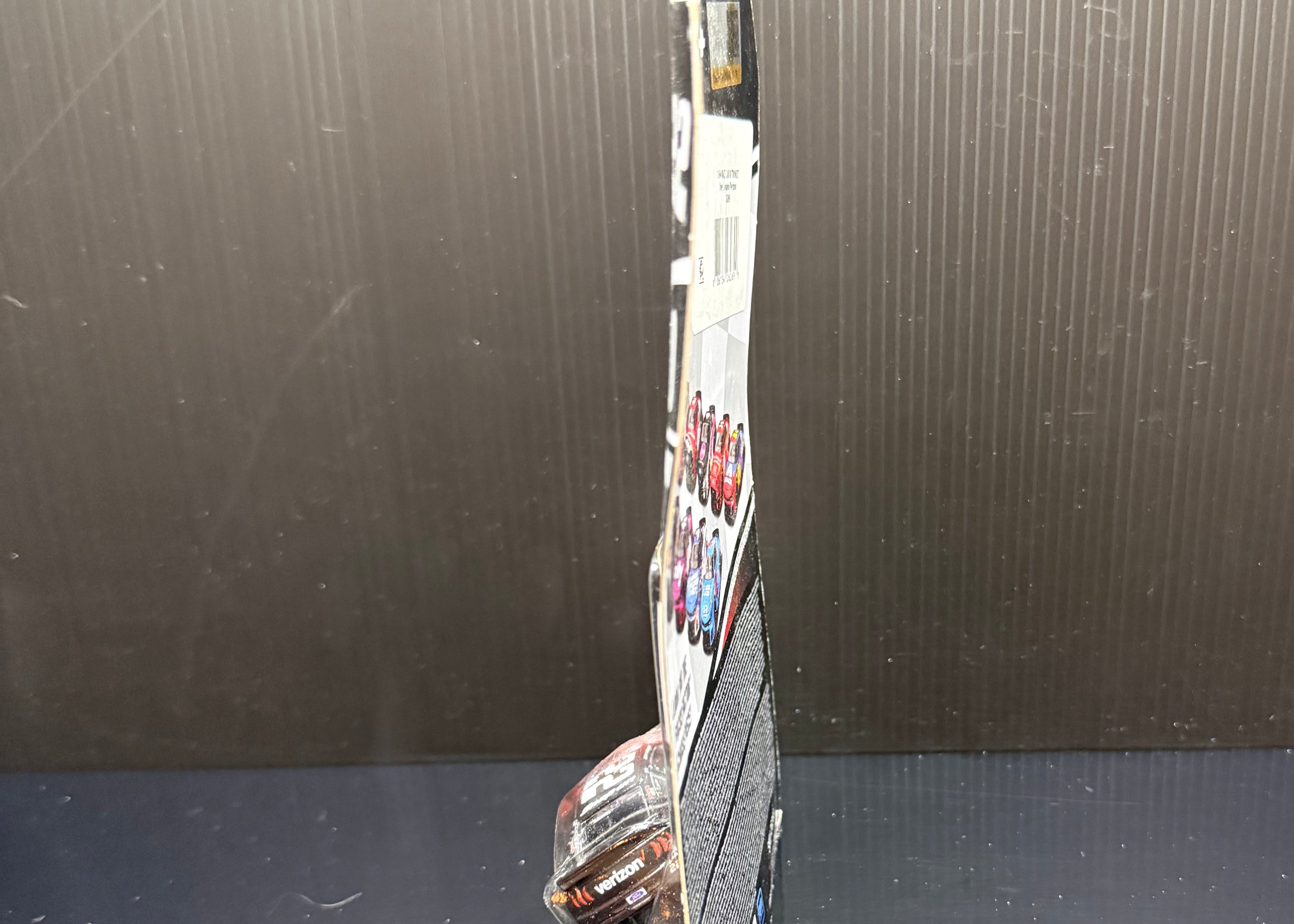 2022 Joey Logano 1:64 Verizon 5G Authentics Wave 10 NASCAR Diecast